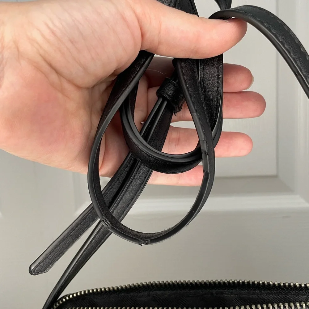 Universal Thread Black Crossbody Bag - Picture 10 of 14